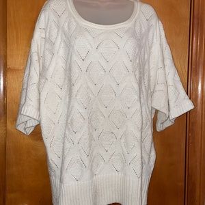 Cream diamond pattern knitted short sleeve sweater